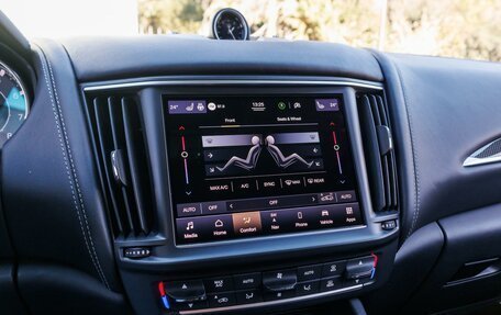 Maserati Levante I, 2021 год, 5 750 000 рублей, 20 фотография