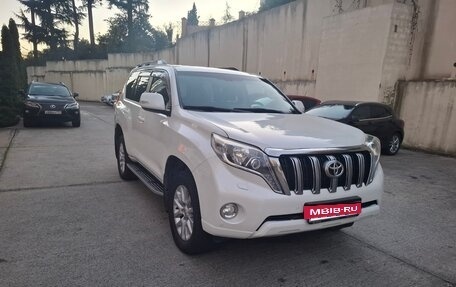Toyota Land Cruiser Prado 150 рестайлинг 2, 2014 год, 2 850 000 рублей, 2 фотография