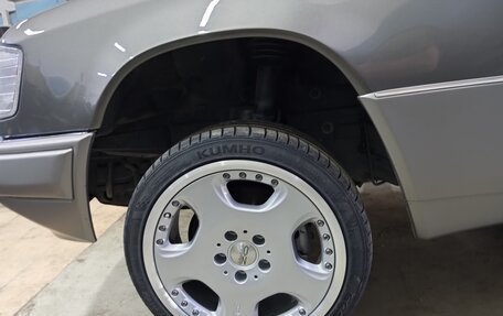 Mercedes-Benz E-Класс, 1993 год, 1 200 000 рублей, 9 фотография