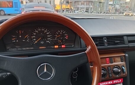 Mercedes-Benz E-Класс, 1993 год, 1 200 000 рублей, 7 фотография