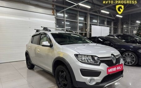 Renault Sandero II рестайлинг, 2016 год, 870 000 рублей, 3 фотография