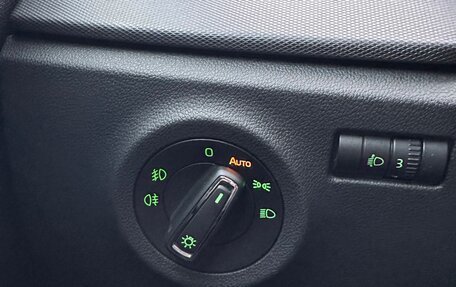 Skoda Rapid II, 2021 год, 1 680 000 рублей, 36 фотография