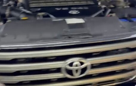 Toyota Land Cruiser 200, 2008 год, 2 650 000 рублей, 3 фотография