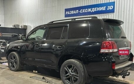Toyota Land Cruiser 200, 2008 год, 2 650 000 рублей, 6 фотография