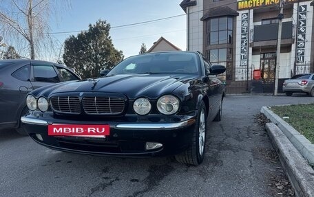 Jaguar XJ III (X350), 2005 год, 1 790 000 рублей, 3 фотография