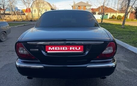 Jaguar XJ III (X350), 2005 год, 1 790 000 рублей, 8 фотография