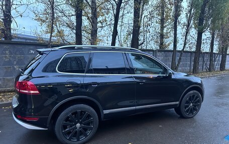 Volkswagen Touareg III, 2013 год, 2 500 000 рублей, 2 фотография