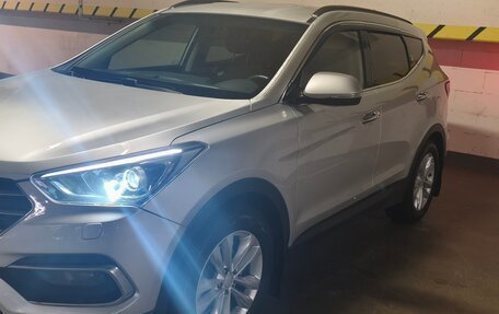 Hyundai Santa Fe III рестайлинг, 2017 год, 1 900 000 рублей, 1 фотография