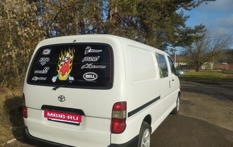 Toyota HiAce, 2002 год, 1 000 000 рублей, 4 фотография