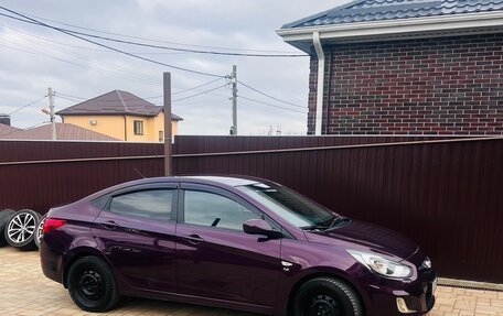 Hyundai Solaris II рестайлинг, 2012 год, 821 000 рублей, 4 фотография