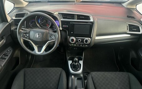 Honda Fit III, 2016 год, 1 180 000 рублей, 7 фотография