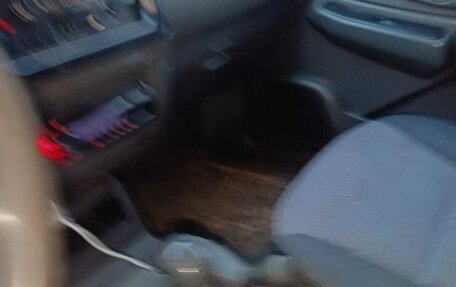 Mitsubishi L200 III рестайлинг, 2003 год, 1 350 000 рублей, 8 фотография