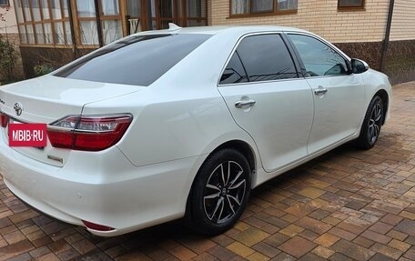 Toyota Camry, 2017 год, 2 390 000 рублей, 6 фотография