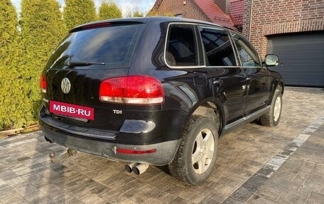 Volkswagen Touareg III, 2005 год, 665 000 рублей, 3 фотография
