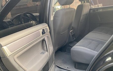 Volkswagen Touareg III, 2005 год, 665 000 рублей, 17 фотография