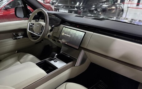 Land Rover Range Rover IV рестайлинг, 2025 год, 25 900 000 рублей, 14 фотография