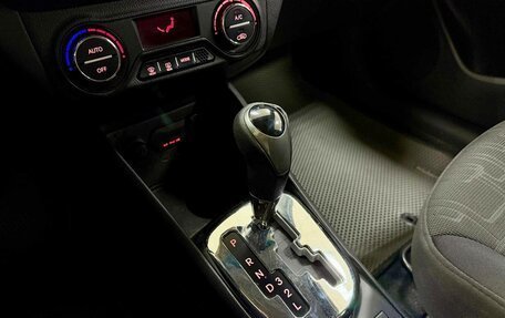 KIA Rio III рестайлинг, 2012 год, 892 000 рублей, 17 фотография