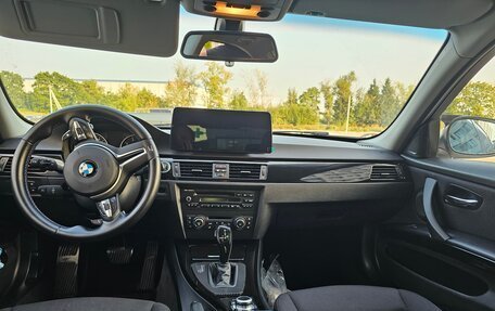 BMW 3 серия, 2011 год, 1 100 000 рублей, 3 фотография