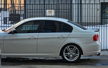 BMW 3 серия, 2011 год, 1 100 000 рублей, 22 фотография
