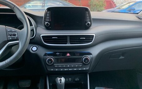 Hyundai Tucson III, 2019 год, 3 000 000 рублей, 6 фотография