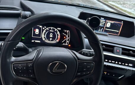 Lexus UX I, 2021 год, 3 700 000 рублей, 10 фотография