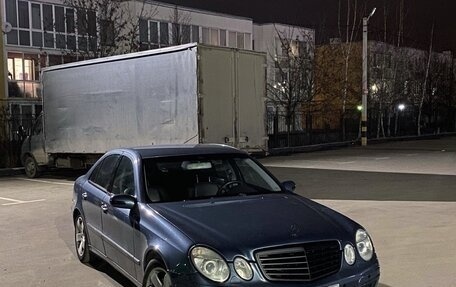 Mercedes-Benz E-Класс, 2003 год, 750 000 рублей, 2 фотография
