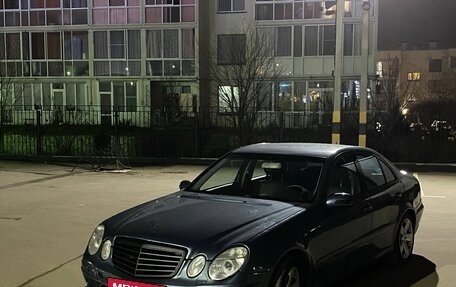 Mercedes-Benz E-Класс, 2003 год, 750 000 рублей, 3 фотография