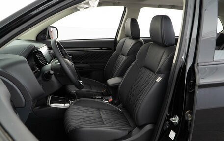 Mitsubishi Outlander III рестайлинг 3, 2022 год, 3 096 404 рублей, 10 фотография