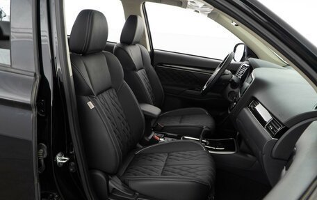 Mitsubishi Outlander III рестайлинг 3, 2022 год, 3 096 404 рублей, 8 фотография