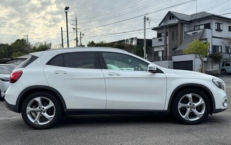 Mercedes-Benz GLA, 2018 год, 1 550 007 рублей, 3 фотография