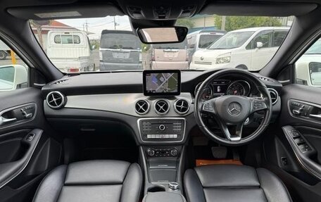 Mercedes-Benz GLA, 2018 год, 1 550 007 рублей, 10 фотография