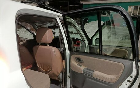 Suzuki Escudo III, 1998 год, 680 000 рублей, 9 фотография