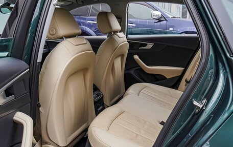 Audi A4, 2016 год, 2 100 000 рублей, 11 фотография