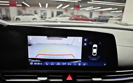 Hyundai Elantra, 2022 год, 1 300 000 рублей, 10 фотография