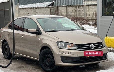 Volkswagen Polo VI (EU Market), 2015 год, 890 000 рублей, 2 фотография