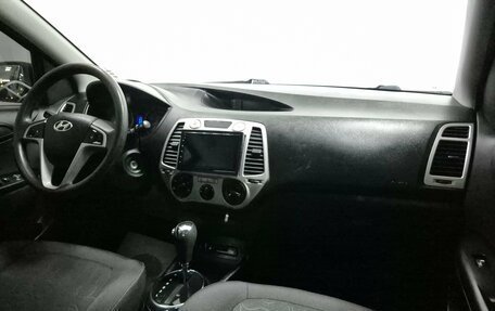 Hyundai i20 IB рестайлинг, 2010 год, 800 000 рублей, 12 фотография