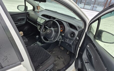 Toyota Vitz, 2017 год, 1 000 000 рублей, 9 фотография