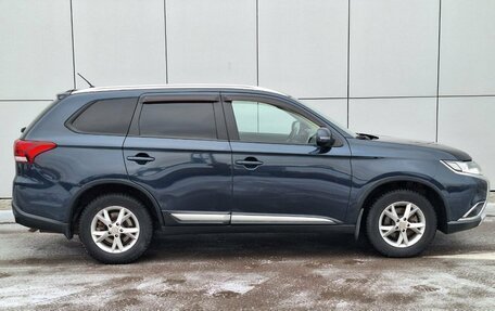 Mitsubishi Outlander III рестайлинг 3, 2016 год, 1 495 000 рублей, 5 фотография