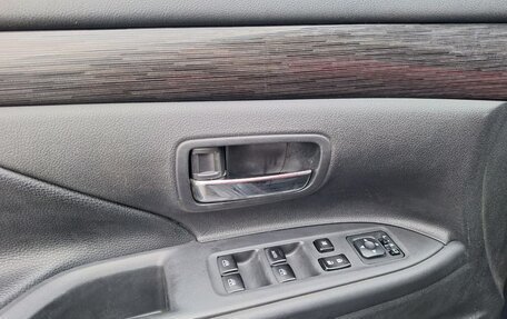 Mitsubishi Outlander III рестайлинг 3, 2016 год, 1 495 000 рублей, 11 фотография