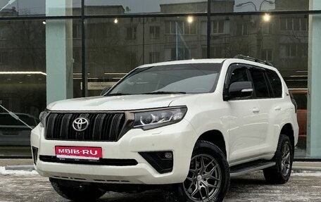 Toyota Land Cruiser Prado 150 рестайлинг 2, 2021 год, 6 550 000 рублей, 1 фотография