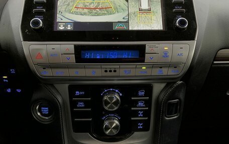 Toyota Land Cruiser Prado 150 рестайлинг 2, 2021 год, 6 550 000 рублей, 15 фотография