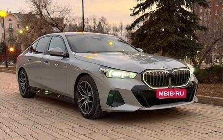 BMW 5 серия, 2023 год, 6 750 000 рублей, 9 фотография
