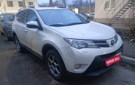 Toyota RAV4, 2014 год, 1 799 999 рублей, 2 фотография