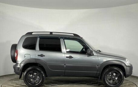 Chevrolet Niva I рестайлинг, 2018 год, 875 000 рублей, 11 фотография