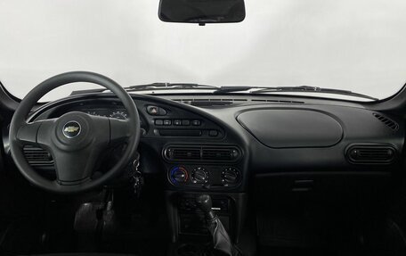 Chevrolet Niva I рестайлинг, 2018 год, 875 000 рублей, 16 фотография