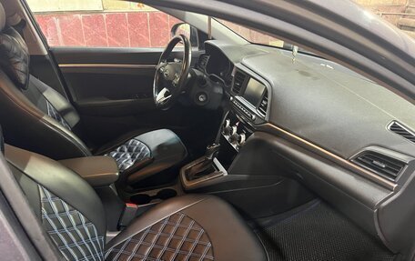 Hyundai Elantra VI рестайлинг, 2019 год, 1 450 000 рублей, 11 фотография