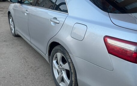 Toyota Camry, 2006 год, 900 000 рублей, 2 фотография