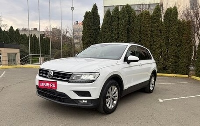Volkswagen Tiguan II, 2020 год, 2 400 000 рублей, 1 фотография