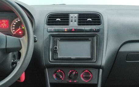 Volkswagen Polo VI (EU Market), 2012 год, 825 000 рублей, 10 фотография