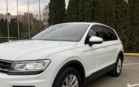 Volkswagen Tiguan II, 2020 год, 2 400 000 рублей, 12 фотография